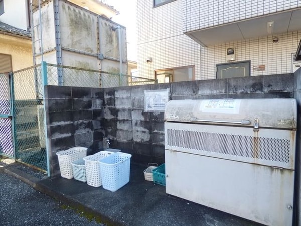 共有部分(☆敷地内ごみ置き場☆)