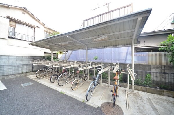 共有部分(♪屋根付き駐輪場♪)