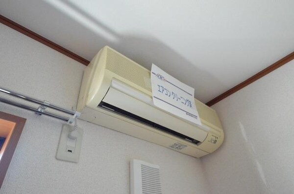 設備(☆エアコン２基設置済み☆)