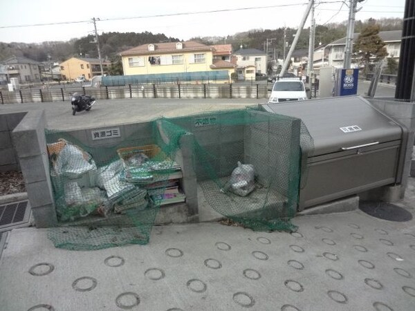 エントランス(☆ゴミ置き場☆)