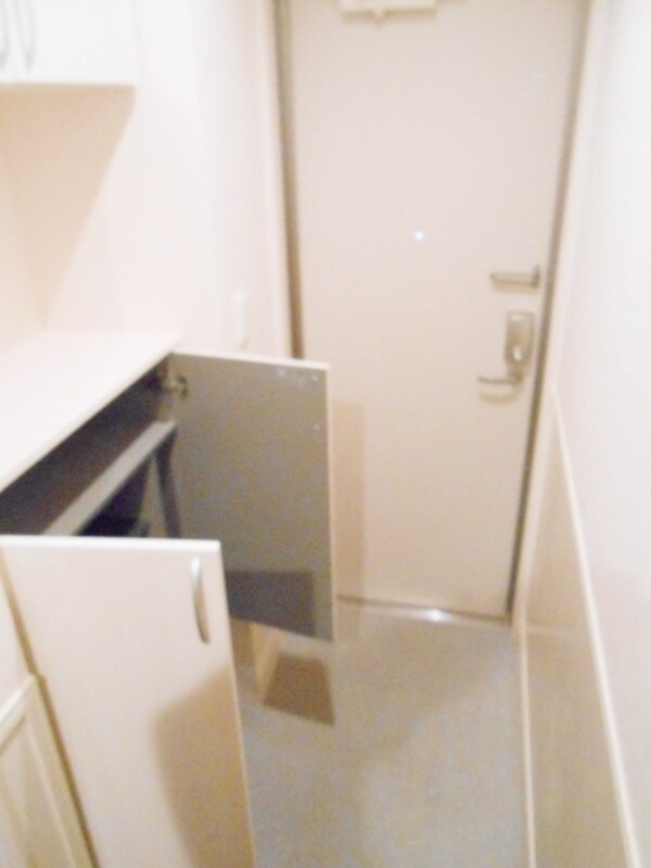 玄関(★★下駄箱付き★★)