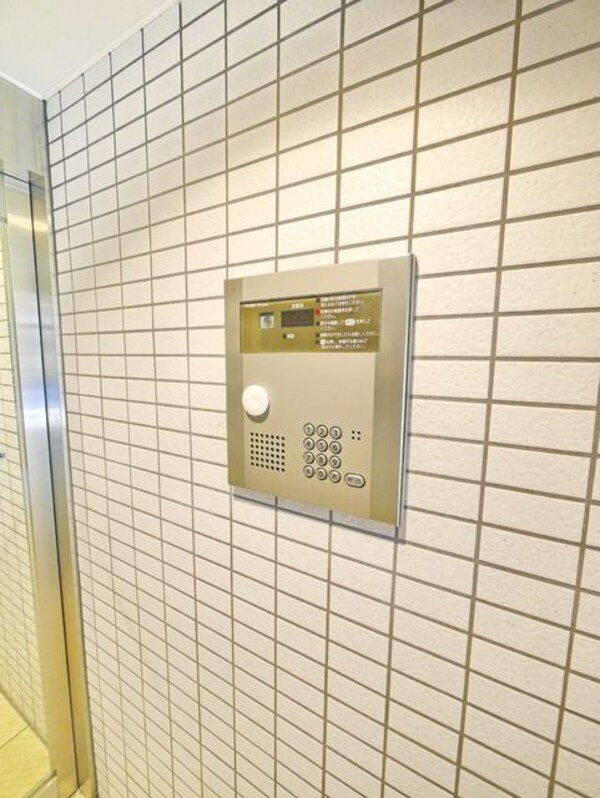 エントランス(★安心のオートロック付★)
