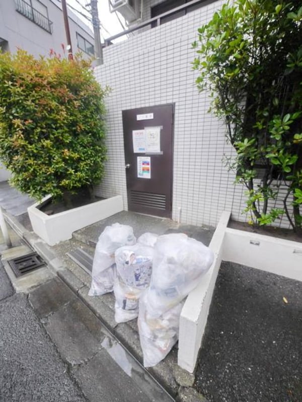 共有部分(★ゴミ捨て場★)