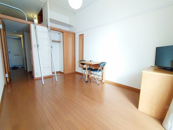 リビング・居室(2階は絨毯仕様です。)
