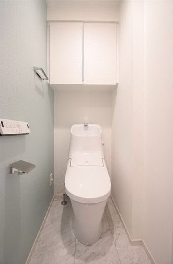 トイレ(同シリーズ)