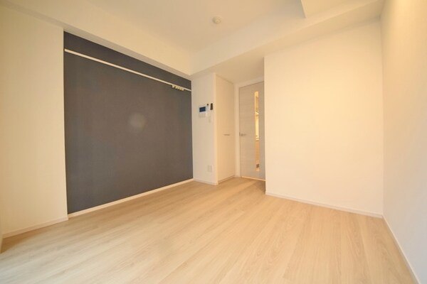 寝室(同シリーズ)