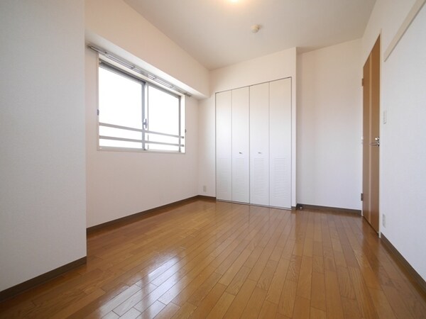 子供部屋(★５．５帖の洋室です★)
