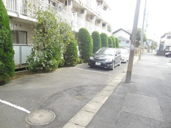 駐車場(★広い駐車場付きです★)