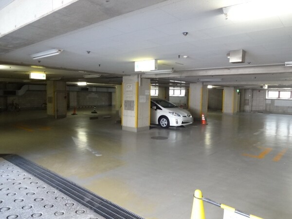 駐車場(★地下駐車場★)