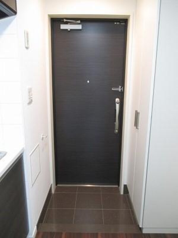 玄関(※別のお部屋の写真です※)