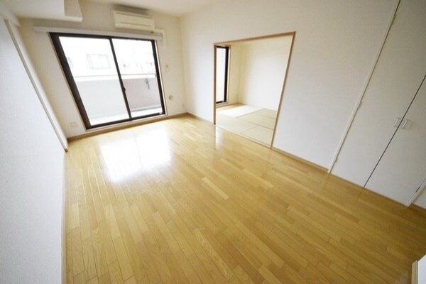 リビング・居室(別部屋参考写真)