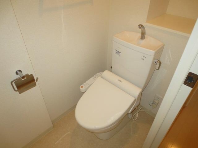 物件内観写真5　(★ウォシュレット！★)