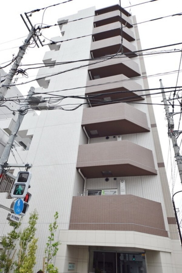 外観(地上9階建て)
