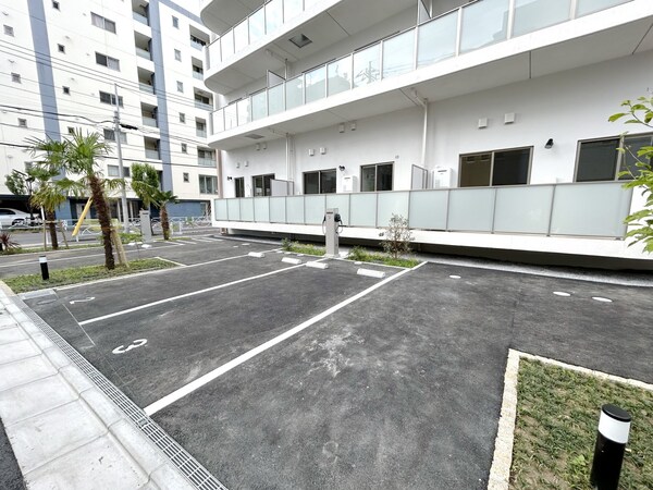 駐車場(駐車場)