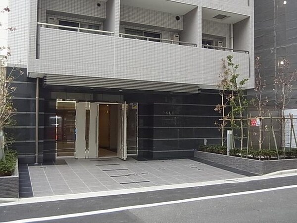エントランス(外観・建物正面)