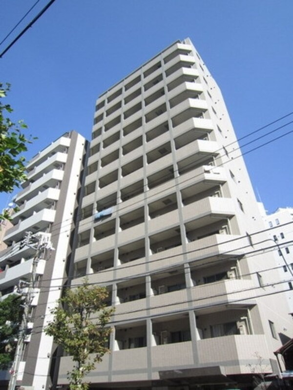 外観(１３階建て鉄筋造リバーサイドマンション)