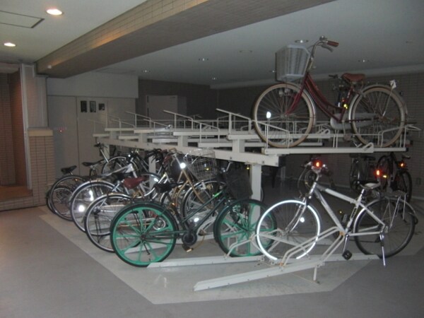 その他(敷地内自転車置き場)