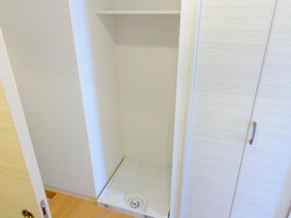 その他(室内洗濯機置場)