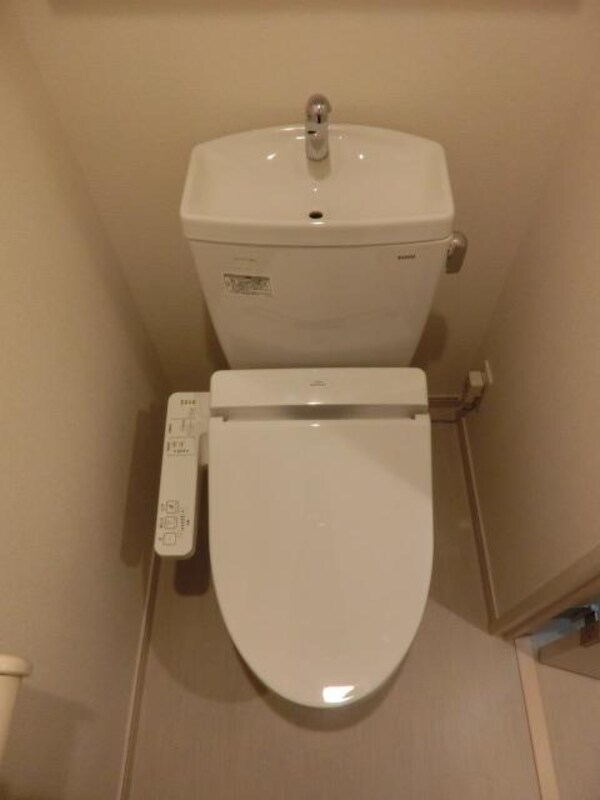 トイレ(ウォシュレット完備です)