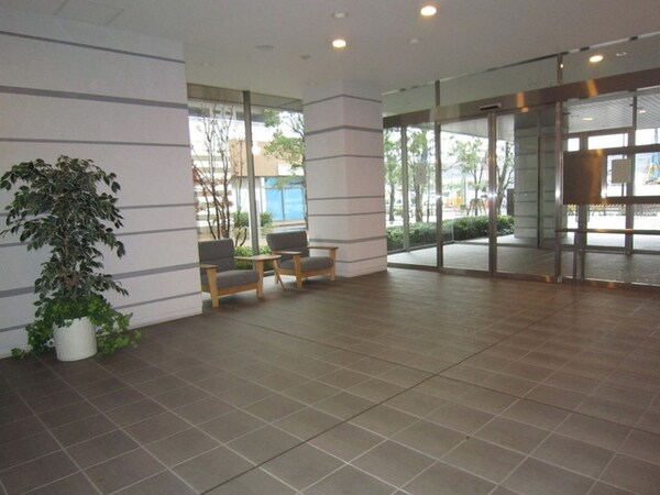 ロビー(ロビー)