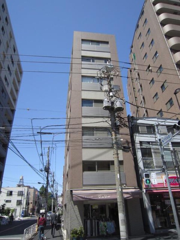 外観(鉄筋コンクリート７階建ての物件です)