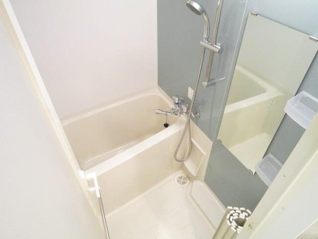物件内観写真3　(浴室（参考）)