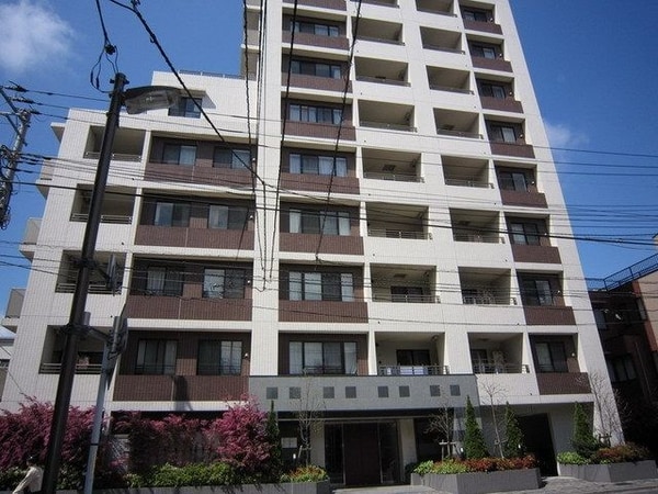 外観(駅徒歩1分)