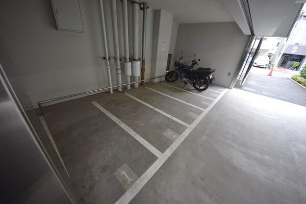 共有部分(バイク置き場)