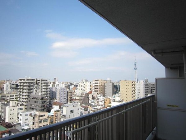 バルコニー(※別部屋の参考画像です。)