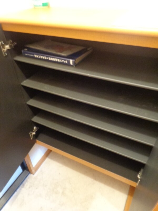 設備(シューズボックス)