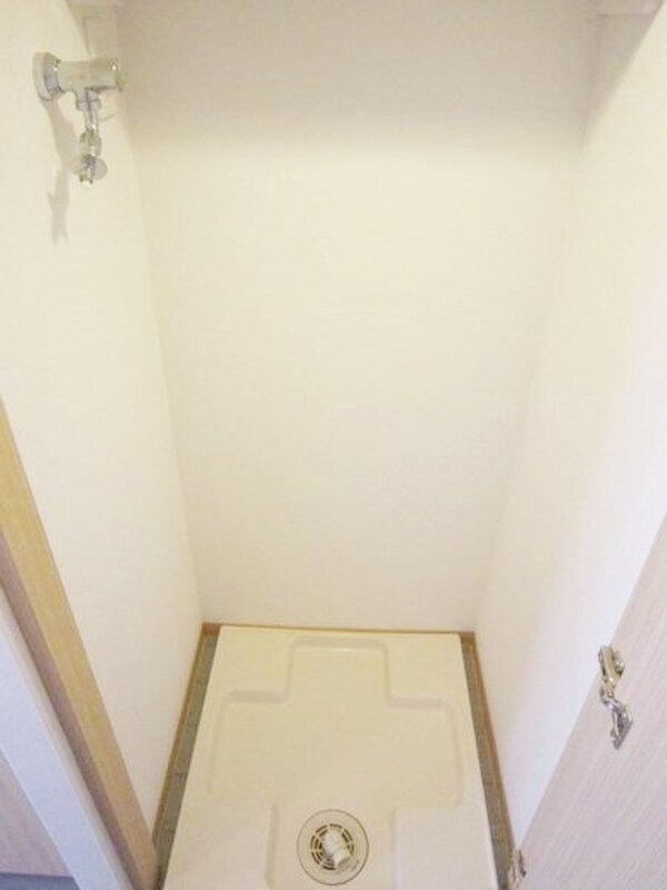 その他(室内洗濯機置場)