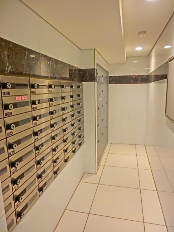 共有部分(集合ＰＯＳＴ　宅配ＢＯＸ完備)