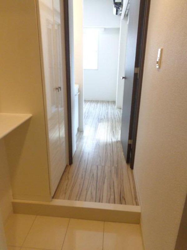 玄関(玄関カウンター付です)