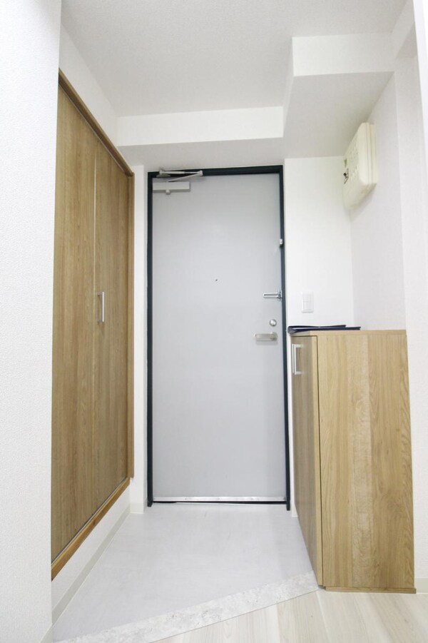 玄関(同シリーズ)