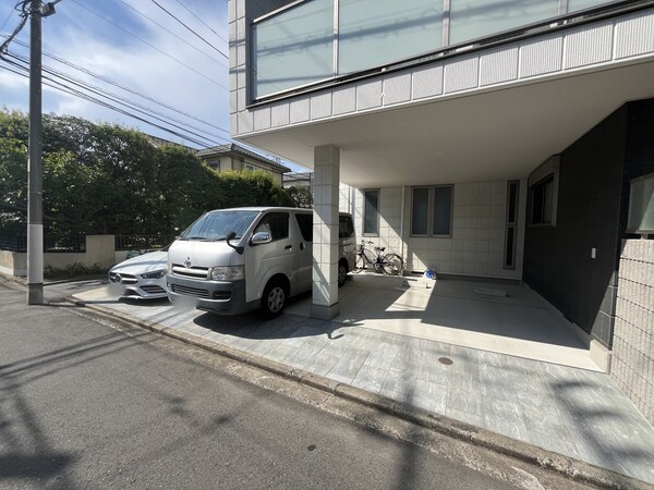 駐車場(駐車場)