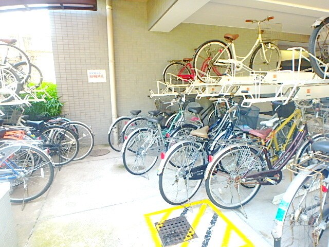 物件内観写真6　(★駐輪場★)