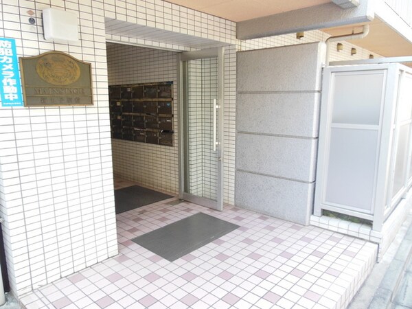 エントランス(★新丸子駅徒歩１分！！★)