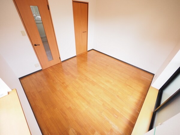 子供部屋(2面採光！明るいお部屋です！)