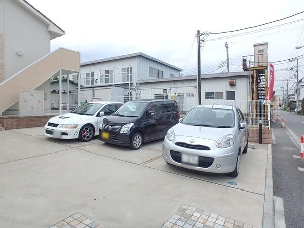 駐車場(★敷地内に駐車場があります★)