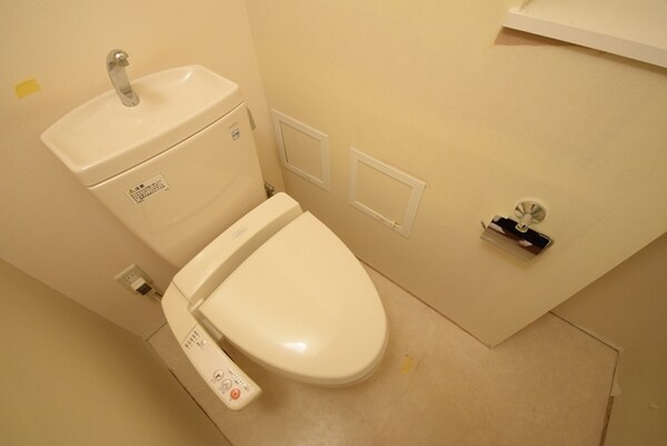 トイレ(同シリーズ)