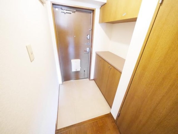 玄関(同シリーズ)