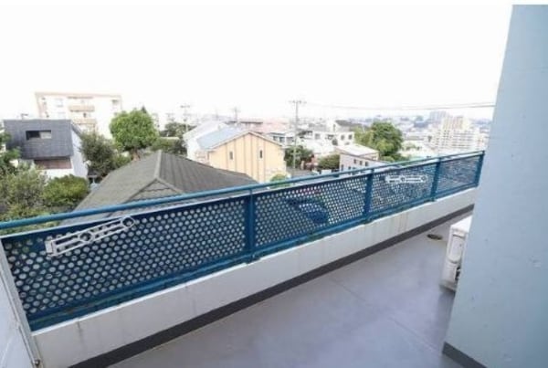 バルコニー(同シリーズ)