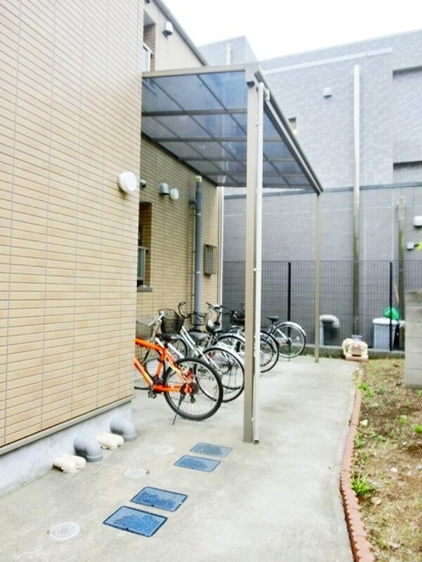 共有部分(★屋根付の駐輪スペースです★)