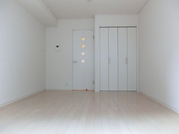 リビング・居室(☆人気のフローリングのお部屋☆反転タイプとなります)