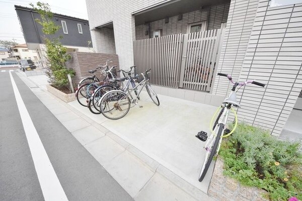 駐車場(駐輪場)