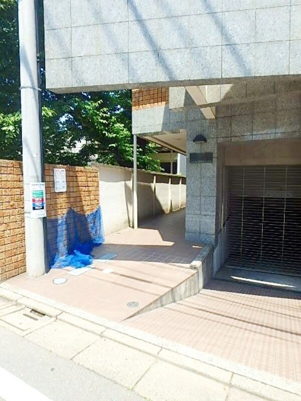 エントランス(エントランス)
