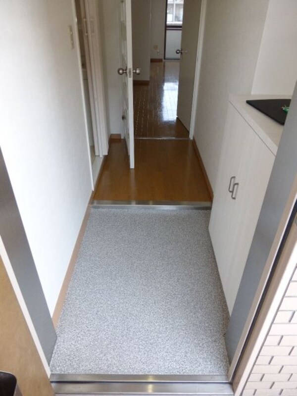 玄関(★お問い合わせはタウンハウジングまで★)
