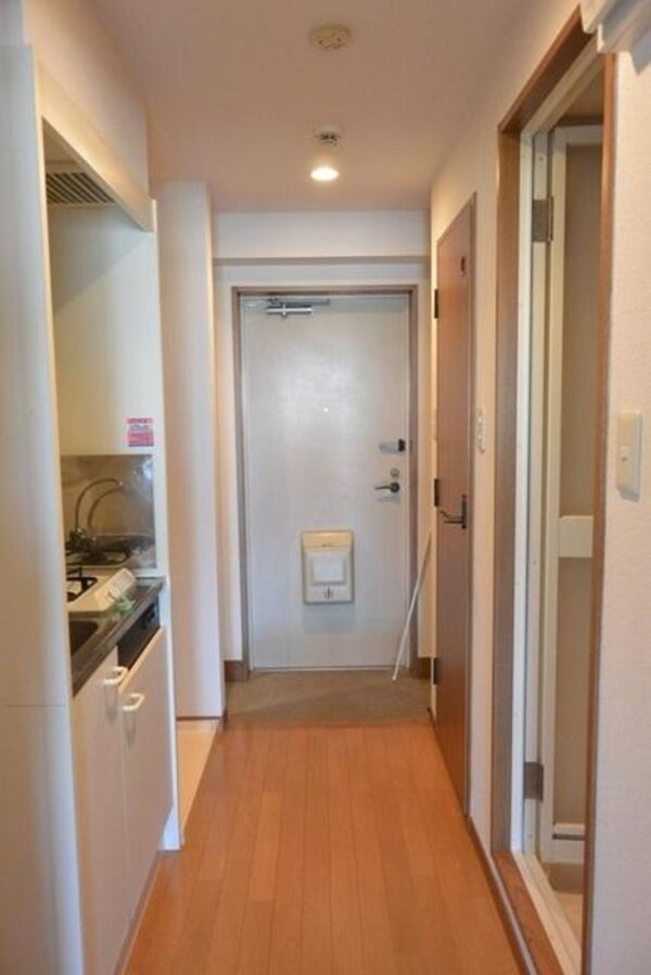 玄関(お部屋探しはタウンハウジングへ♪)