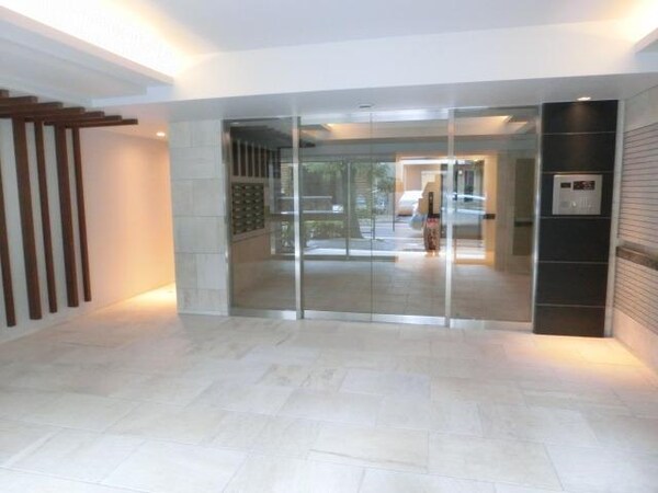 エントランス(☆エントランスオートロック完備☆)