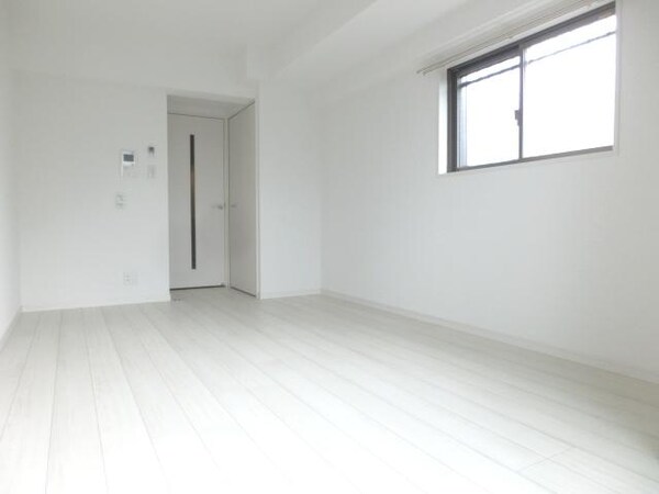 その他室内・内装(角部屋2面採光の明るいお部屋ですよ)